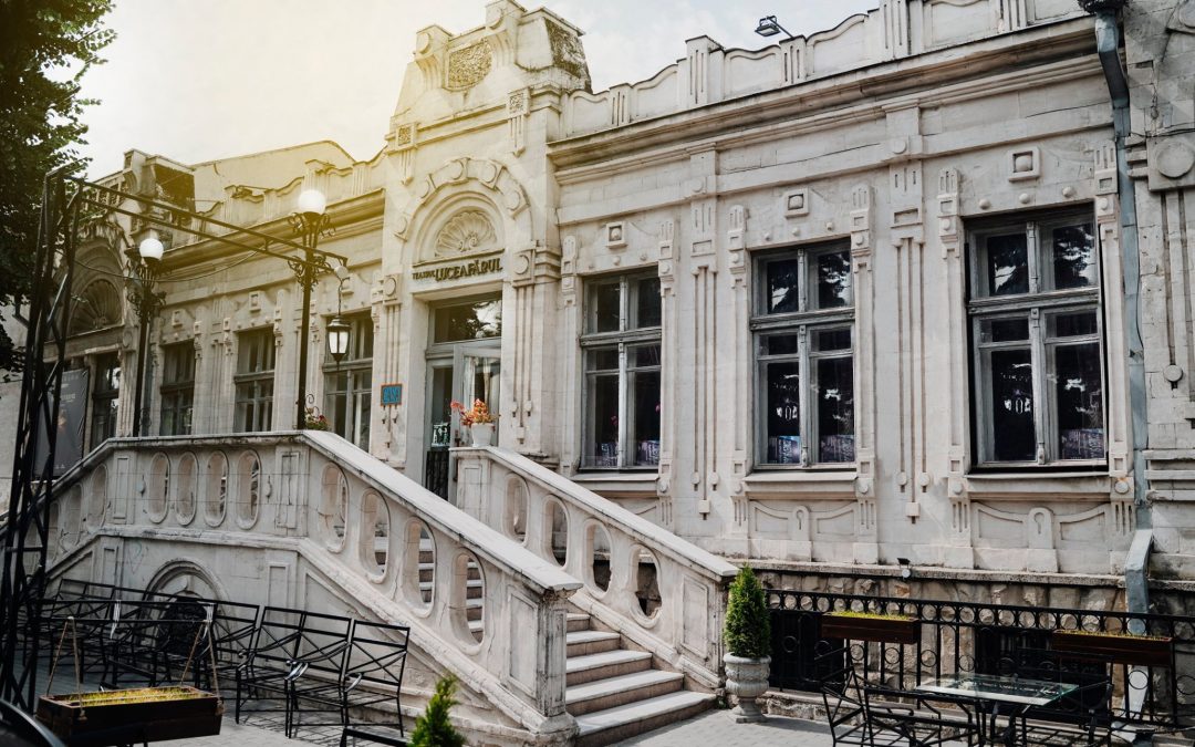 Teatrul „Luceafărul”
